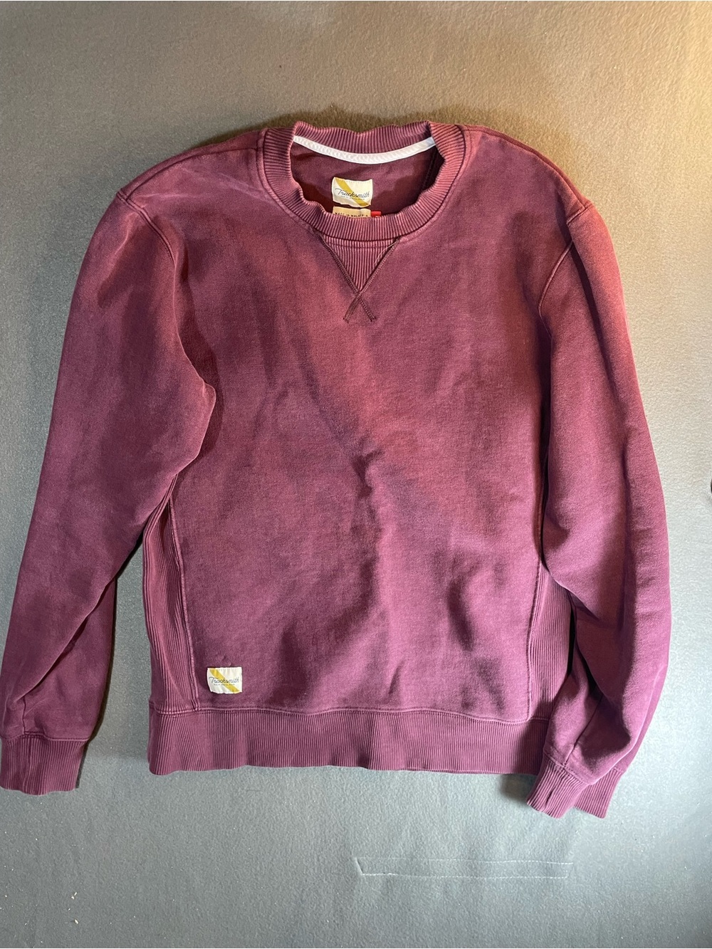 Tracksmith Men's trackhouse crew  Sweatshirt in wine